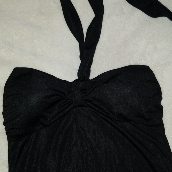 Halter top - Picture 2 of 4